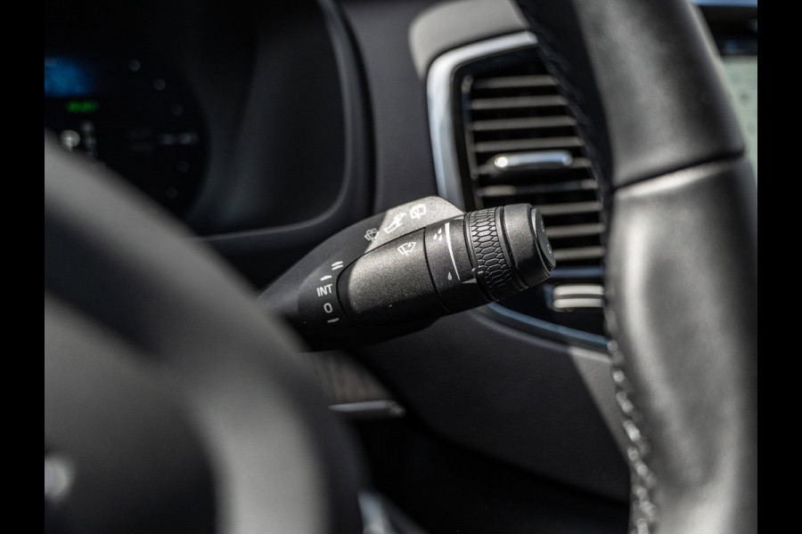 Volvo XC90 2.0 T8 Recharge AWD Ultimate Bright | Massage | Bowers&Wilkins Sound | Luchtvering | Trekhaak | Polestar