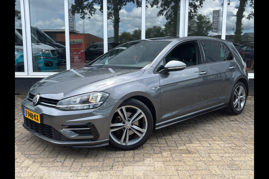 Volkswagen Golf 1.5 TSI Highline Business R-Line | Automaat | Parkeersensoren | Apple Carplay | Adaptieve Cruise