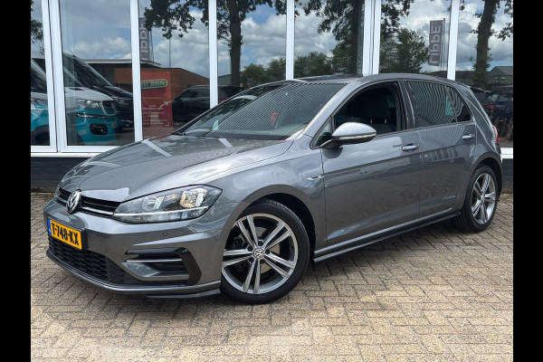 Volkswagen Golf 1.5 TSI Highline Business R-Line | Automaat | Parkeersensoren | Apple Carplay | Adaptieve Cruise