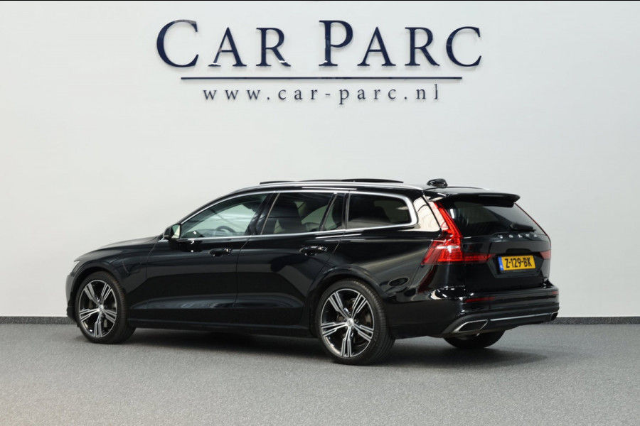 Volvo V60 2.0 T8 Twin Engine AWD R-Design BTW/LED/VIRTUAL/PANO/LEER+S.VERWARMING+MEMORY/KEYLES/CAM/HUD/LINE/ACC/12 MDN GARANTIE!