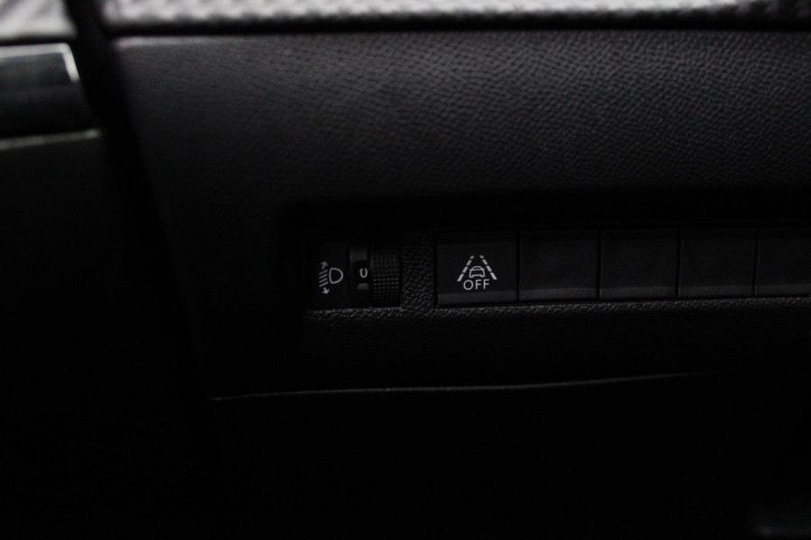 Peugeot 2008 1.2 100PK ALLURE PACK | NAVIGATIE 10" TOUCHSCREEN| ACHTERUITRIJ CAMERA | 3-D INSTRUMENTENPANEEL | APPLE CARPLAY/ANDROID AUTO | LICHTMETALEN VELGEN 17" | DAB+ RADIO | CRUISE CONTROL | GETINTE RUITEN |