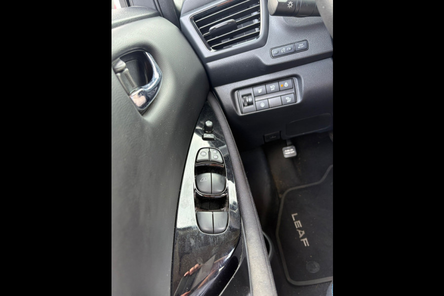 Nissan Leaf N-Connecta 40 kWh (RIJKLAARPRIJS/BOVAG)