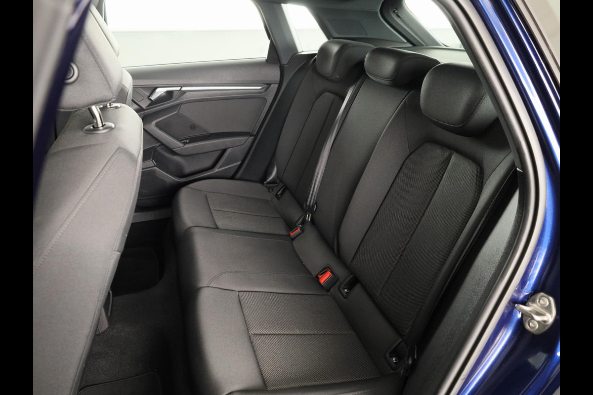 Audi A3 Sportback 30 TFSI Pro Line 110 pk S-tronic | Private Lease € 540,00 per maand* | Verlengde garantie | Navigatie via App | Parkeersensoren (Park assist) | LED koplampen |