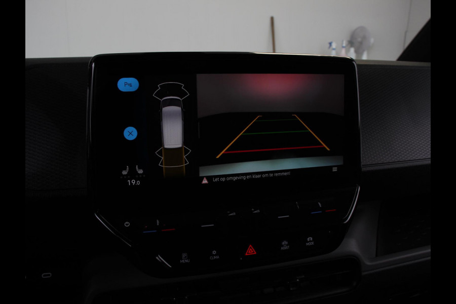 Volkswagen ID. Buzz Cargo 77 kWh Navigatie Apple Carplay Android Auto Parkeersensoren Adaptive Cruise Control Climate Control Lichtmetalen velgen LED