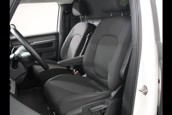 Volkswagen ID. Buzz Cargo 77 kWh Navigatie Apple Carplay Android Auto Parkeersensoren Adaptive Cruise Control Climate Control Lichtmetalen velgen LED