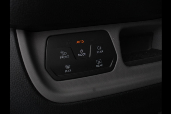 Volkswagen ID. Buzz Cargo 77 kWh Navigatie Apple Carplay Android Auto Parkeersensoren Adaptive Cruise Control Climate Control Lichtmetalen velgen LED