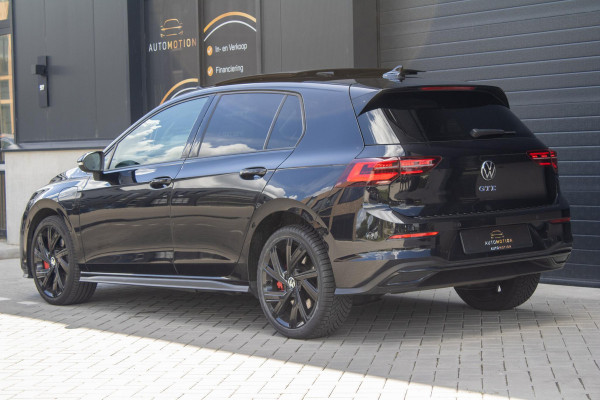Volkswagen Golf 1.4 eHybrid GTE PANO LEDER CAMERA HUD ACC DODEHOEK