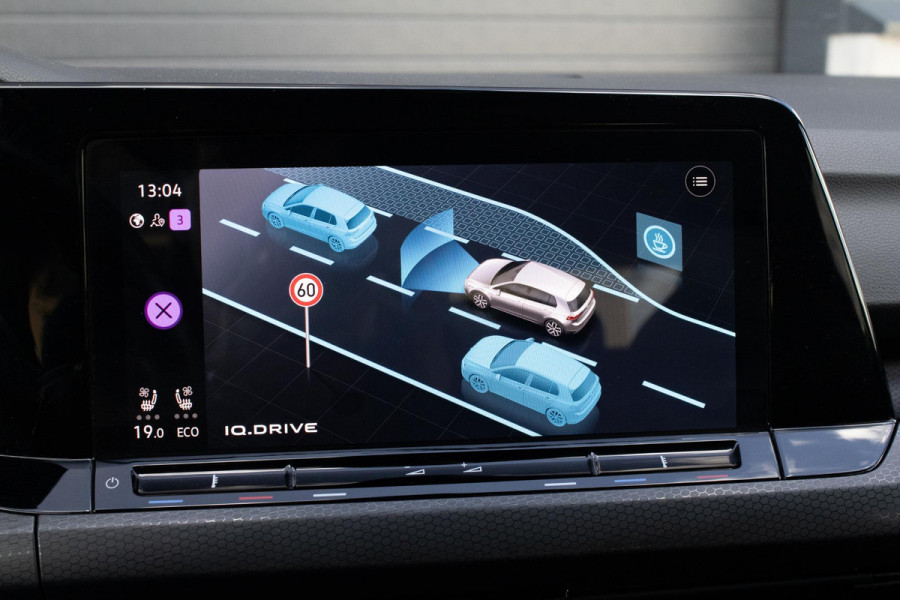 Volkswagen Golf 1.4 eHybrid GTE PANO LEDER CAMERA HUD ACC DODEHOEK