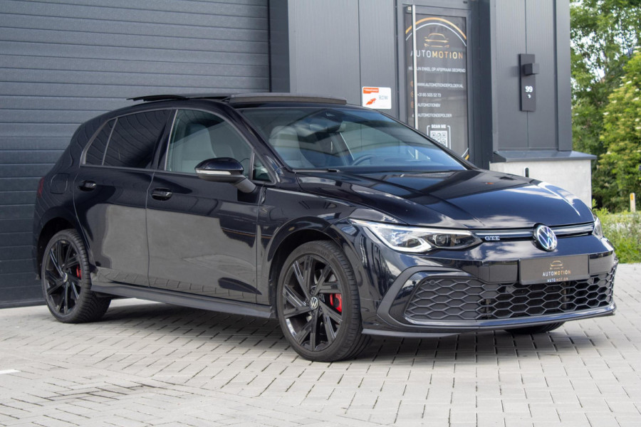Volkswagen Golf 1.4 eHybrid GTE PANO LEDER CAMERA HUD ACC DODEHOEK
