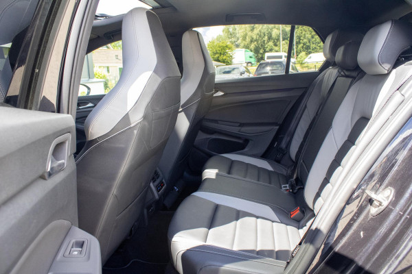 Volkswagen Golf 1.4 eHybrid GTE PANO LEDER CAMERA HUD ACC DODEHOEK