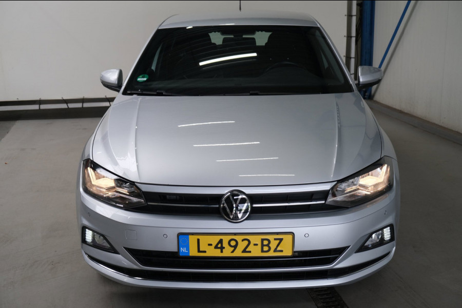 Volkswagen Polo 1.0 TSI Highline - N.A.P. Airco, Cruise, Carplay, Navi, PDC.