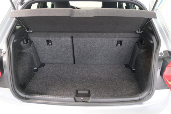 Volkswagen Polo 1.0 TSI Highline - N.A.P. Airco, Cruise, Carplay, Navi, PDC.
