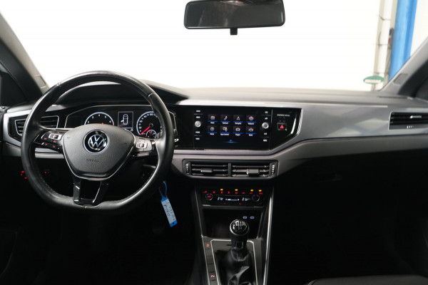 Volkswagen Polo 1.0 TSI Highline - N.A.P. Airco, Cruise, Carplay, Navi, PDC.