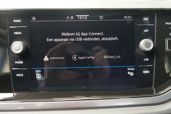 Volkswagen Polo 1.0 TSI Highline - N.A.P. Airco, Cruise, Carplay, Navi, PDC.