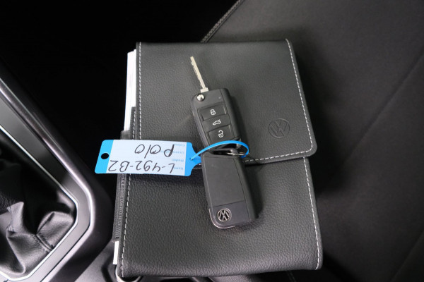 Volkswagen Polo 1.0 TSI Highline - N.A.P. Airco, Cruise, Carplay, Navi, PDC.
