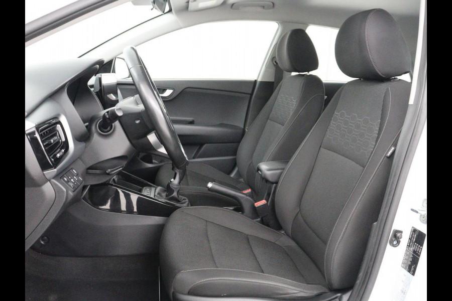 Kia Rio 1.0 T-GDi MHEV DynamicLine | Carplay | Camera | Adaptive cruise | Navigatie | Climate control | DAB | Parkeerhulp | Bluetooth