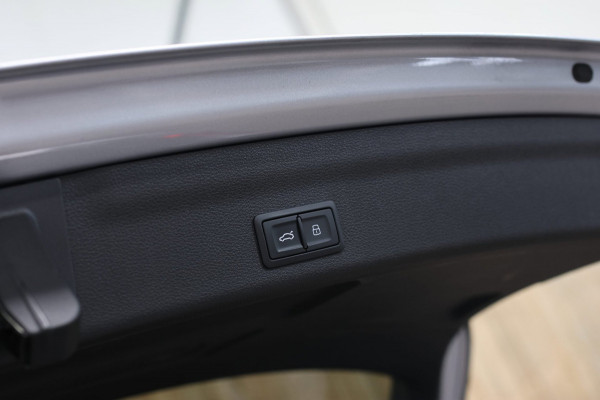 Audi A6 Avant 55 TFSI e Quattro S-Line *Pano*B&O*Camera*Soft-Close*Trekhaak*