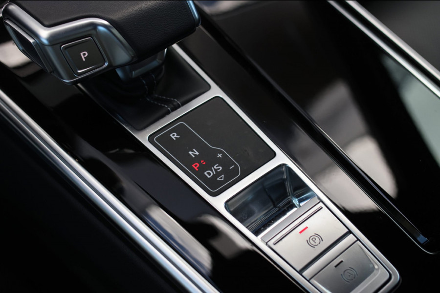 Audi A6 Avant 55 TFSI e Quattro S-Line *Pano*B&O*Camera*Soft-Close*Trekhaak*