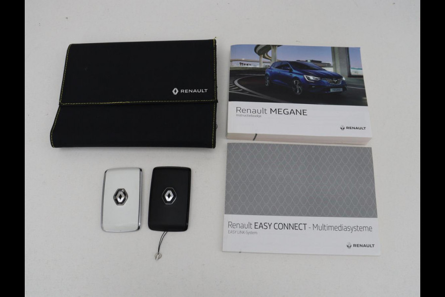 Renault Mégane 1.3 TCe Intens | Leder | Head-Up | Camera | DAB | Carplay | Stoelverwarming | Climate control | 17'' | Stuurverwarming | Cruise Control | Elektrische stoelen | Navigatie | Full LED | Keyless