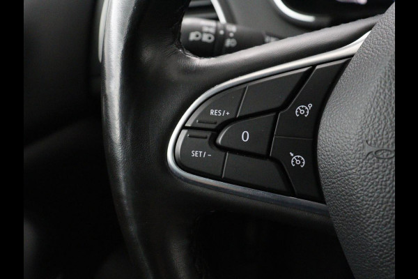 Renault Mégane 1.3 TCe Intens | Leder | Head-Up | Camera | DAB | Carplay | Stoelverwarming | Climate control | 17'' | Stuurverwarming | Cruise Control | Elektrische stoelen | Navigatie | Full LED | Keyless
