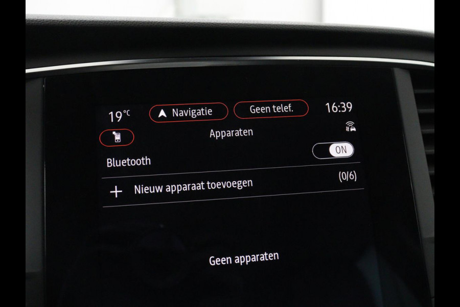 Renault Mégane 1.3 TCe Intens | Leder | Head-Up | Camera | DAB | Carplay | Stoelverwarming | Climate control | 17'' | Stuurverwarming | Cruise Control | Elektrische stoelen | Navigatie | Full LED | Keyless