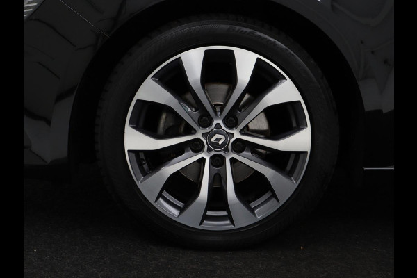 Renault Mégane 1.3 TCe Intens | Leder | Head-Up | Camera | DAB | Carplay | Stoelverwarming | Climate control | 17'' | Stuurverwarming | Cruise Control | Elektrische stoelen | Navigatie | Full LED | Keyless