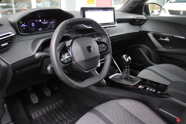 Peugeot 2008 1.2 100PK ALLURE | TREKHAAK | CAMERA VOOR + ACHTER | NAVIGATIE | DRAADLOZE APPLE CARPLAY/ANDROID AUTO | LED KOPLAMPEN | ALL SEASON BANDEN | ADAPTIVE CRUISE CONTROL | DODEHOEK BEWAKING |