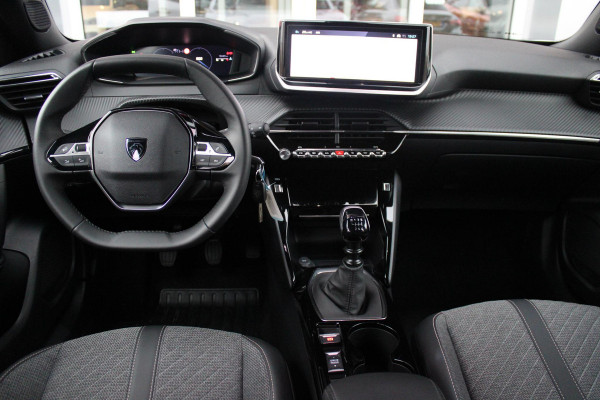 Peugeot 2008 1.2 100PK ALLURE | TREKHAAK | CAMERA VOOR + ACHTER | NAVIGATIE | DRAADLOZE APPLE CARPLAY/ANDROID AUTO | LED KOPLAMPEN | ALL SEASON BANDEN | ADAPTIVE CRUISE CONTROL | DODEHOEK BEWAKING |