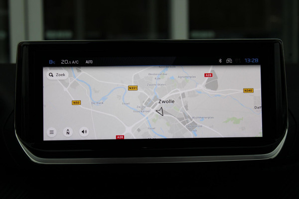 Peugeot 2008 1.2 100PK ALLURE | TREKHAAK | CAMERA VOOR + ACHTER | NAVIGATIE | DRAADLOZE APPLE CARPLAY/ANDROID AUTO | LED KOPLAMPEN | ALL SEASON BANDEN | ADAPTIVE CRUISE CONTROL | DODEHOEK BEWAKING |