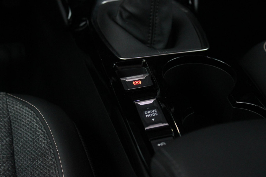 Peugeot 2008 1.2 100PK ALLURE | TREKHAAK | CAMERA VOOR + ACHTER | NAVIGATIE | DRAADLOZE APPLE CARPLAY/ANDROID AUTO | LED KOPLAMPEN | ALL SEASON BANDEN | ADAPTIVE CRUISE CONTROL | DODEHOEK BEWAKING |