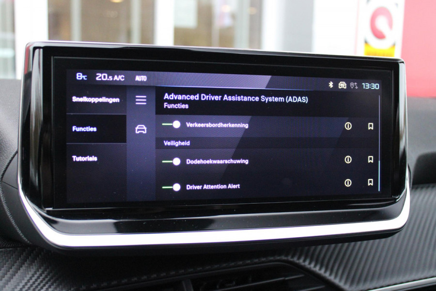 Peugeot 2008 1.2 100PK ALLURE | TREKHAAK | CAMERA VOOR + ACHTER | NAVIGATIE | DRAADLOZE APPLE CARPLAY/ANDROID AUTO | LED KOPLAMPEN | ALL SEASON BANDEN | ADAPTIVE CRUISE CONTROL | DODEHOEK BEWAKING |