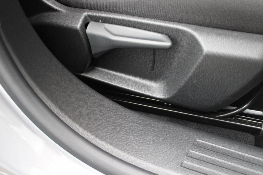 Peugeot 2008 1.2 100PK ALLURE | TREKHAAK | CAMERA VOOR + ACHTER | NAVIGATIE | DRAADLOZE APPLE CARPLAY/ANDROID AUTO | LED KOPLAMPEN | ALL SEASON BANDEN | ADAPTIVE CRUISE CONTROL | DODEHOEK BEWAKING |