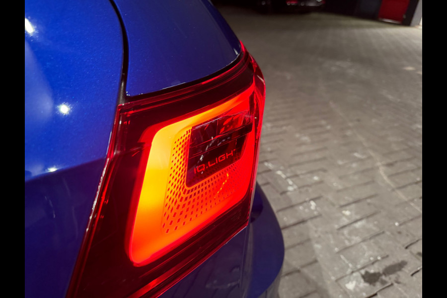 Volkswagen Golf 2.0 TSI R 4M Performance Pano|HuD|H/K|Akrapovic