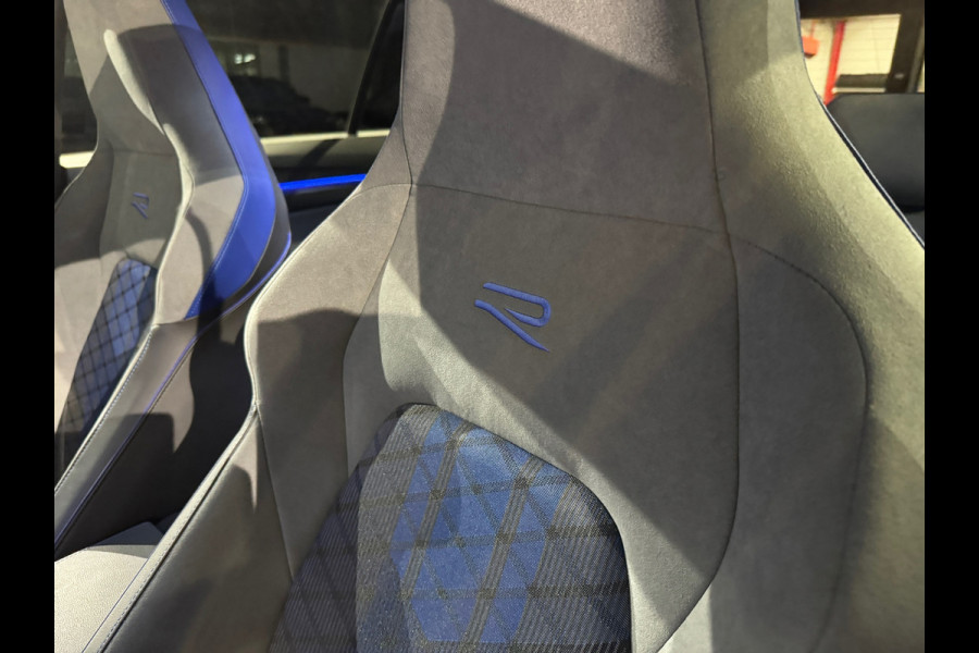 Volkswagen Golf 2.0 TSI R 4M Performance Pano|HuD|H/K|Akrapovic