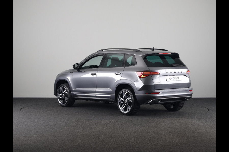 Škoda Karoq Sportline Ultimate 1.5 TSI ACT 150 pk 7 versn. DSG | Wegklapbare Trekhaak | Travel Assist Pakket Plus | Virtual Pedal | 19 Inch Velgen Sagitarius Aero