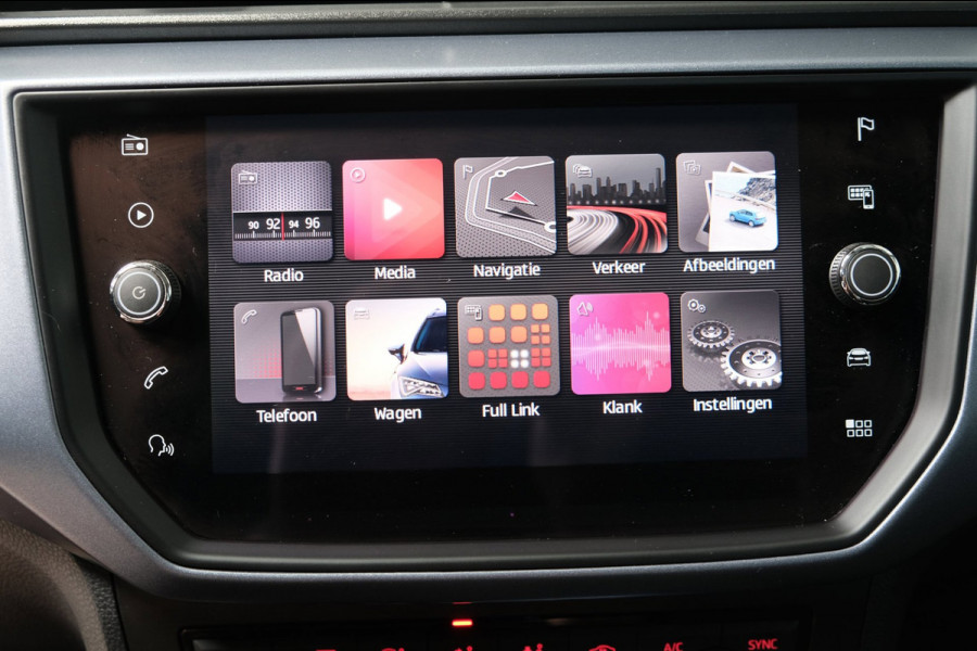 Seat Arona 1.0 TSI Style Business Intense - N.A.P. Airco, Cruise, Navi, PDC, Camera, Carplay.