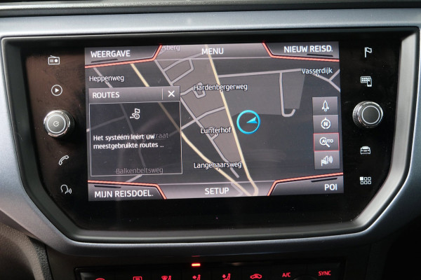 Seat Arona 1.0 TSI Style Business Intense - N.A.P. Airco, Cruise, Navi, PDC, Camera, Carplay.