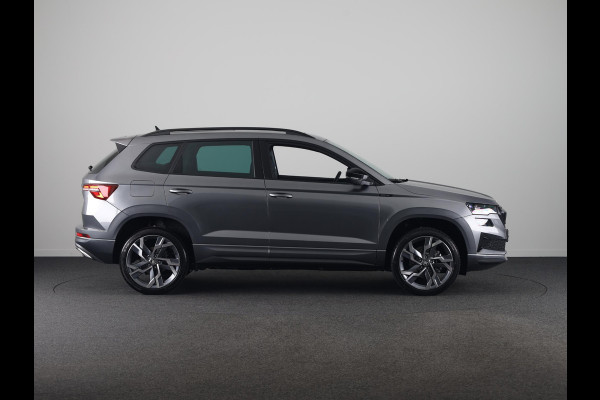 Škoda Karoq Sportline Ultimate 1.5 TSI ACT 150 pk 7 versn. DSG | Wegklapbare Trekhaak | Travel Assist Pakket Plus | Virtual Pedal | 19 Inch Velgen Sagitarius Aero