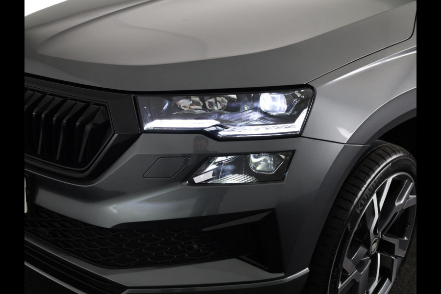 Škoda Karoq Sportline Ultimate 1.5 TSI ACT 150 pk 7 versn. DSG | Wegklapbare Trekhaak | Travel Assist Pakket Plus | Virtual Pedal | 19 Inch Velgen Sagitarius Aero
