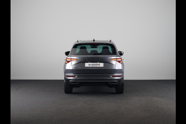 Škoda Karoq Sportline Ultimate 1.5 TSI ACT 150 pk 7 versn. DSG | Wegklapbare Trekhaak | Travel Assist Pakket Plus | Virtual Pedal | 19 Inch Velgen Sagitarius Aero