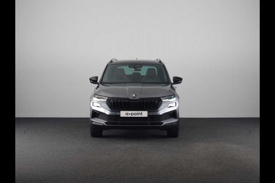 Škoda Karoq Sportline Ultimate 1.5 TSI ACT 150 pk 7 versn. DSG | Wegklapbare Trekhaak | Travel Assist Pakket Plus | Virtual Pedal | 19 Inch Velgen Sagitarius Aero