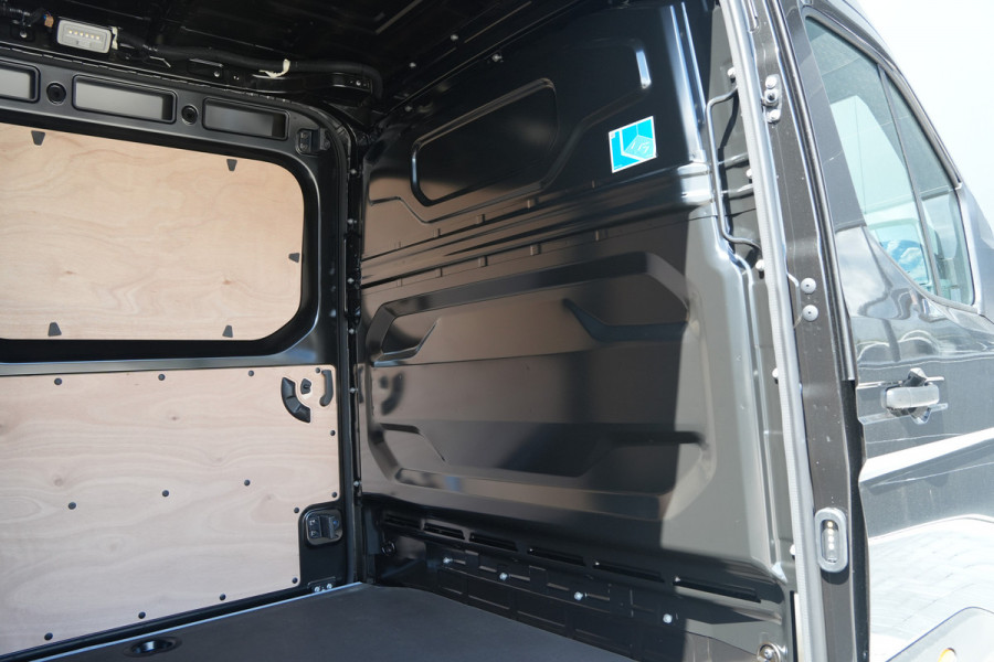 Renault Master E-Tech T35 L3H2 Advance long range 87 kWh 143pk - 2x Schuif- Trekhaak - Camera - Cruise - LED - Carplay/Android - Rijklaar