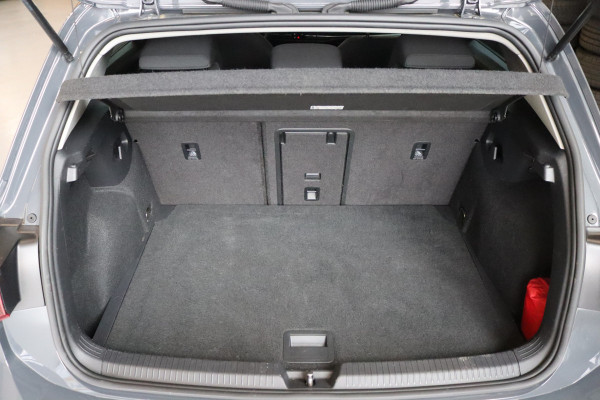 Volkswagen Golf 1.5 eTSI 150PK Style Automaat Navigatie/Camera/Adaptive-cruise/Head-up display