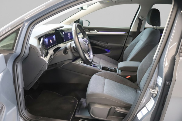 Volkswagen Golf 1.5 eTSI 150PK Style Automaat Navigatie/Camera/Adaptive-cruise/Head-up display