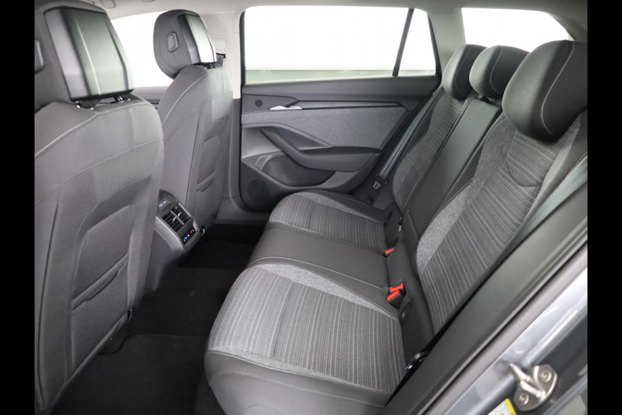 Škoda Superb 1.5 TSI PHEV Business Edition | Trekhaak | Keyless Entry | Elektr. achterklep | Stoelverwarming achterbank |