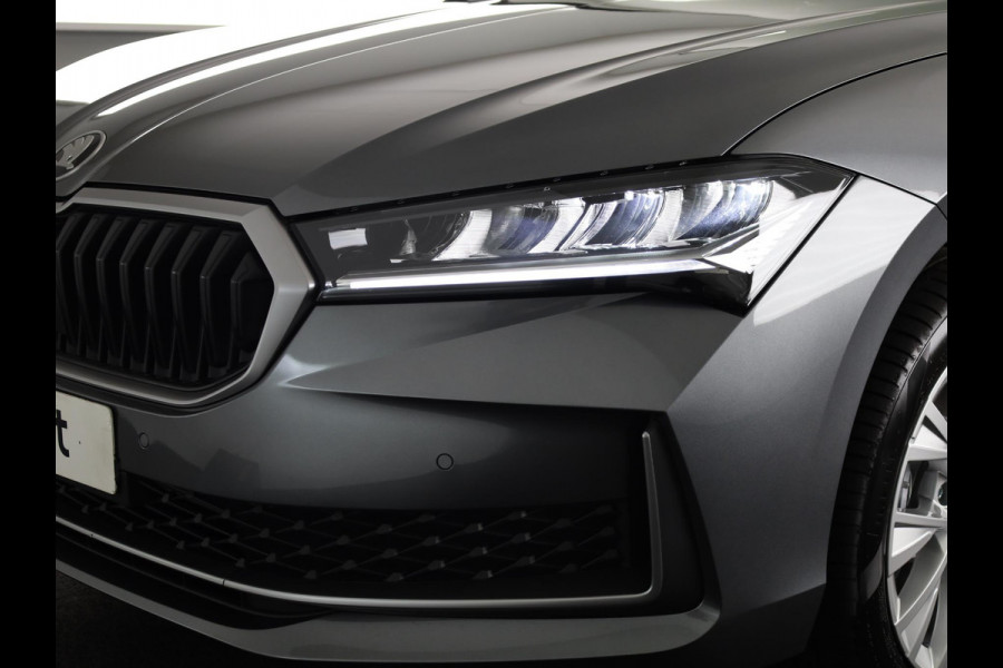 Škoda Superb 1.5 TSI PHEV Business Edition | Trekhaak | Keyless Entry | Elektr. achterklep | Stoelverwarming achterbank |