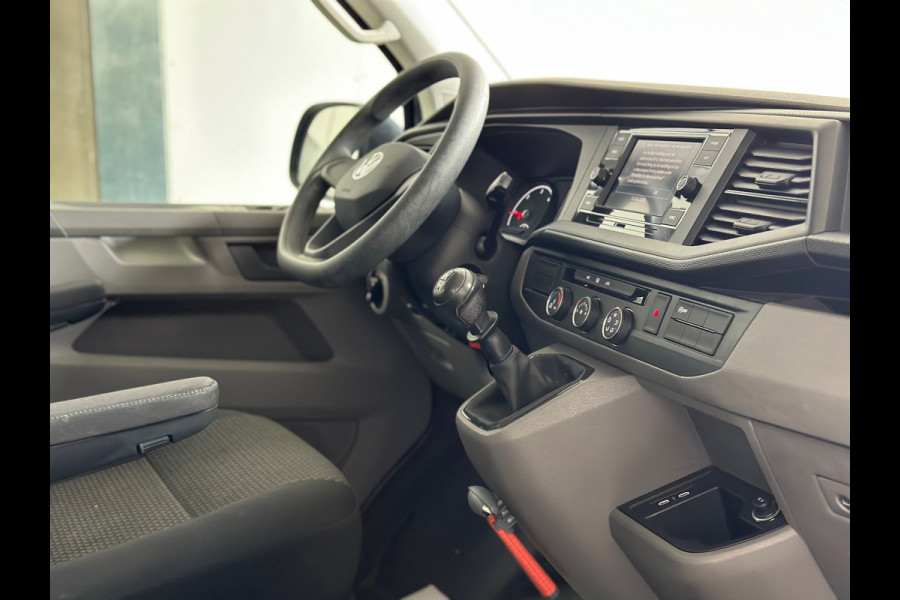Volkswagen Transporter 2.0 TDI L2H1 30 DC DUBBELCABINE 2021 GARANTIE