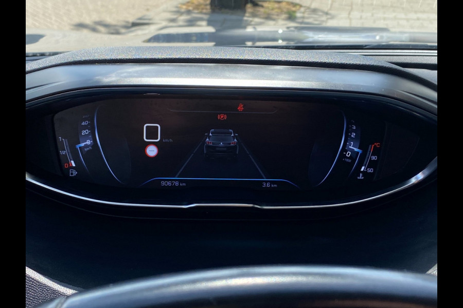 Peugeot 3008 1.2 PureTech Allure Pack 90.000KM - Navigatie / Apple Carplay I Airco I LED I DPC I Sport pakket I Dealer onderhouden