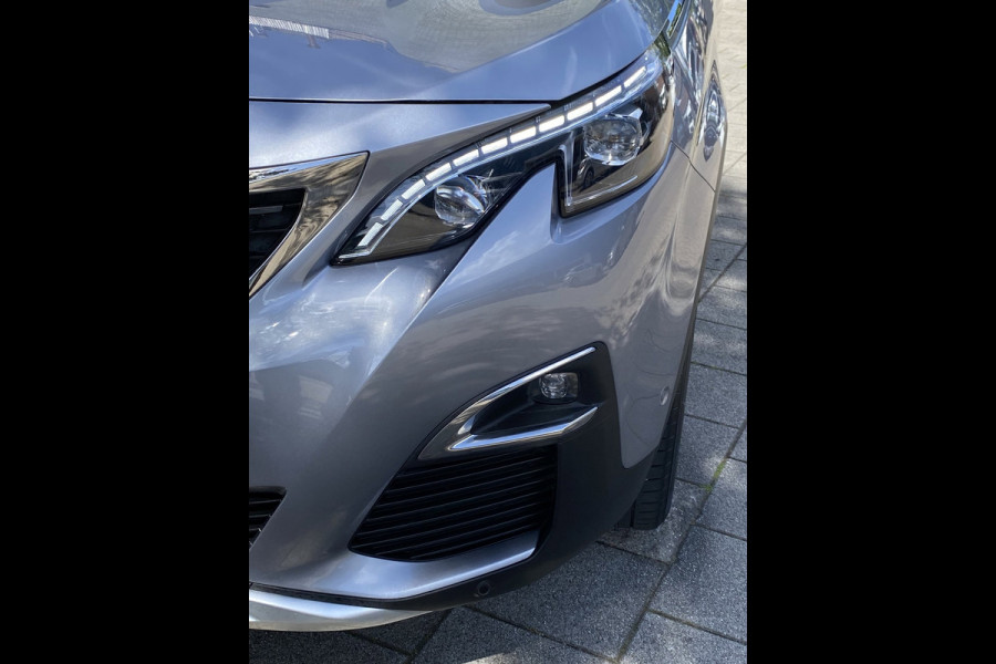 Peugeot 3008 1.2 PureTech Allure Pack 90.000KM - Navigatie / Apple Carplay I Airco I LED I DPC I Sport pakket I Dealer onderhouden