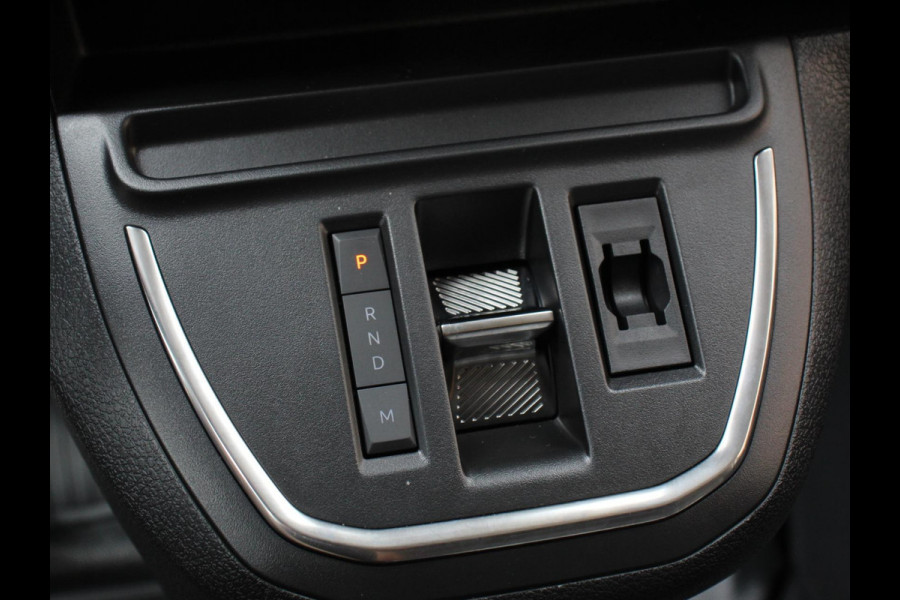 Opel Vivaro 2.0 L3 Automaat Apple Carplay /  Android Auto Parkeersensoren V+A Trekhaak Camera Navigatie Cruise Control LED koplampen houten afwerking laadruimte